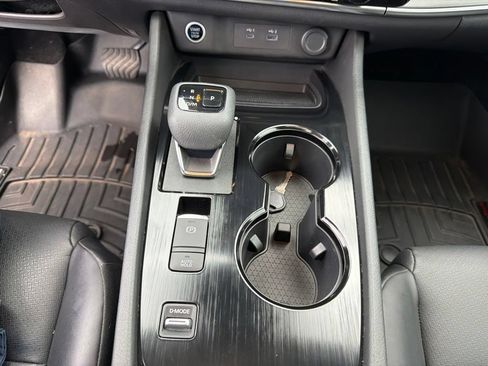 Used 2022 Nissan Rogue SV w/ SV Premium Package FWD image 30
