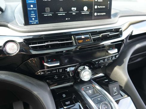 Certified 2025 Acura MDX SH-AWD image 27