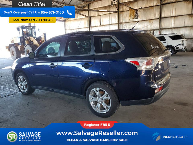 Used 2014 Mitsubishi Outlander SE FWD image 3