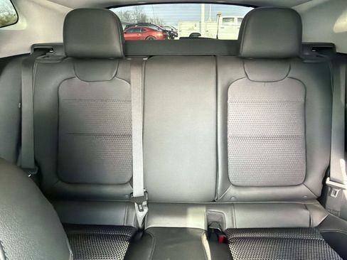 Certified 2025 Chevrolet Trax LT w/ Driver Confidence Package image 11