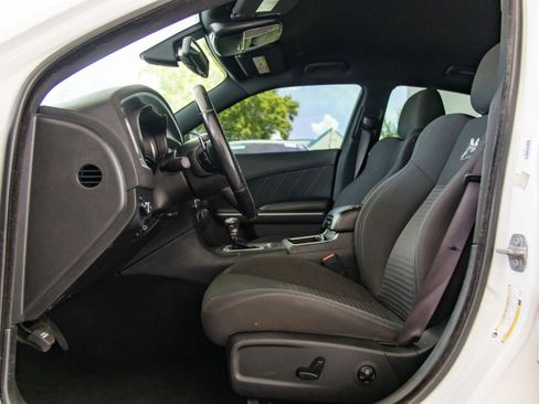 Used 2019 Dodge Charger Scat Pack RWD image 21