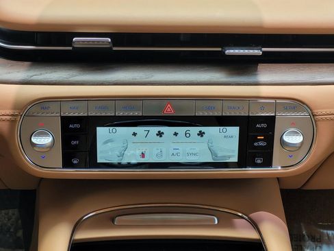 Used 2024 Genesis G90 3.5T image 20