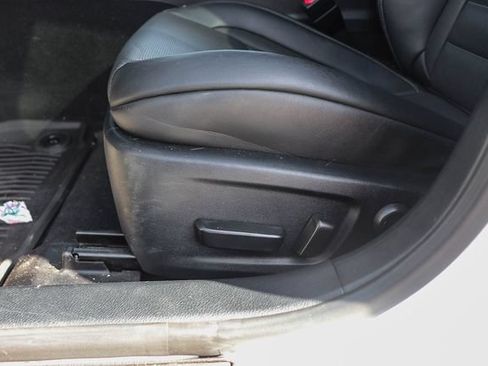 Used 2019 Lexus IS 300 RWD image 17