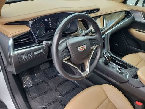 Certified 2024 Cadillac XT6 Premium Luxury w/ Platinum Package AWD/4WD image 18