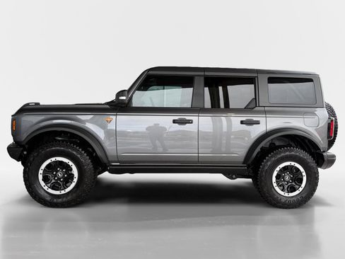 Certified 2022 Ford Bronco Badlands AWD/4WD image 2