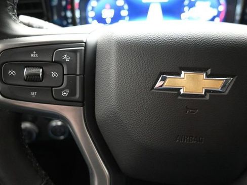 Used 2025 Chevrolet Silverado 2500 LTZ w/ LTZ Convenience Package AWD/4WD image 28