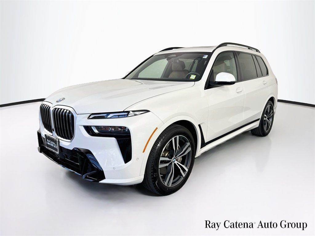 Used 2026 BMW X7 xDrive40i w/ Executive Package AWD/4WD image 3