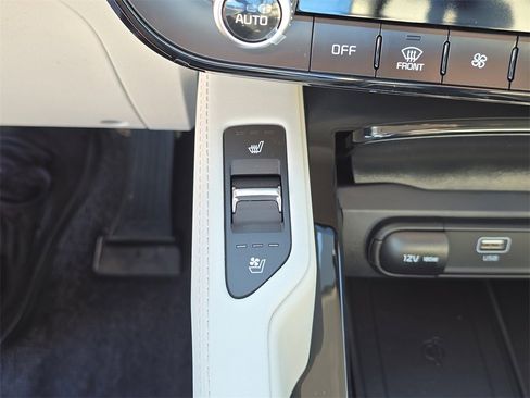 New 2025 Kia Telluride EX image 30