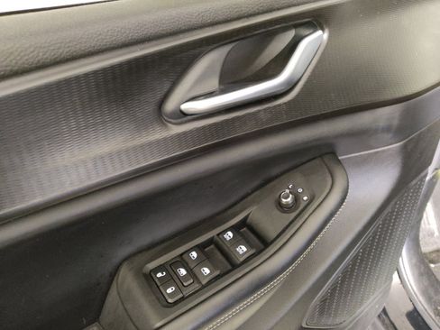 Used 2023 Jeep Grand Cherokee Altitude AWD/4WD image 27