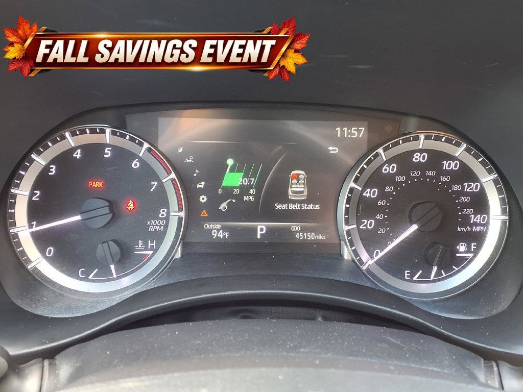 Used 2023 Toyota Highlander XLE AWD/4WD image 30