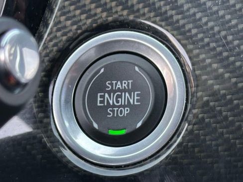 Used 2023 Cadillac XT6 Sport w/ Technology Package AWD/4WD image 30