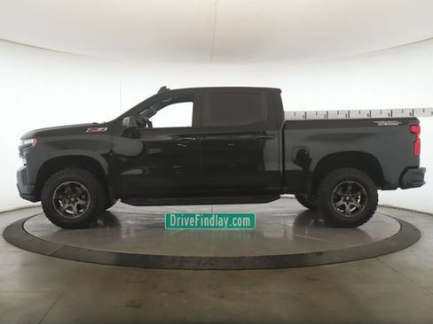 Used 2020 Chevrolet Silverado 1500 LT Trail Boss image 9