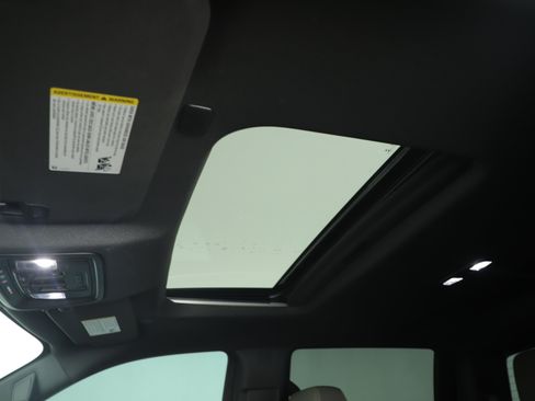 Used 2023 Chevrolet Silverado 1500 ZR2 w/ Technology Package image 20