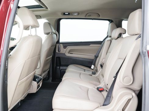 Used 2018 Honda Odyssey EX-L image 16