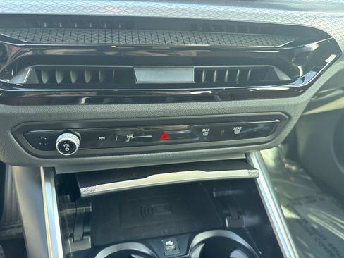Certified 2025 BMW 330i 330i image 24