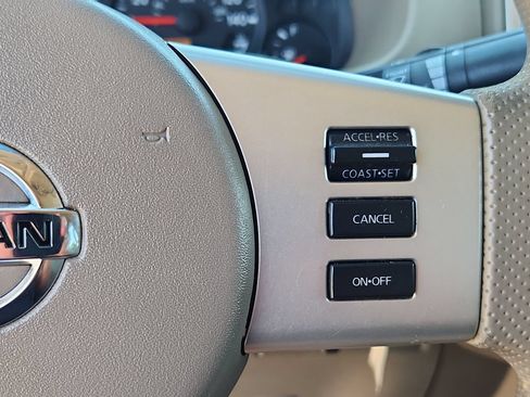 Used 2015 Nissan Frontier SV AWD/4WD image 18