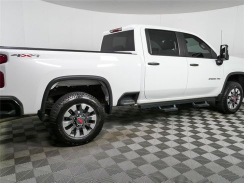 Used 2024 Chevrolet Silverado 2500 Custom w/ Custom Value Package AWD/4WD image 2