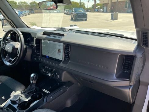 Used 2025 Ford Bronco Big Bend AWD/4WD image 14