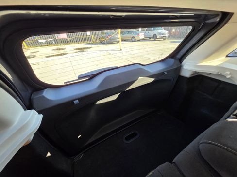 Used 2019 Ford EcoSport SE image 17