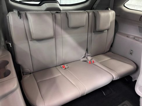 Used 2019 Toyota Highlander XLE AWD/4WD image 33