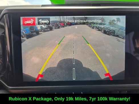 Used 2025 Jeep Wrangler Unlimited Rubicon AWD/4WD image 25