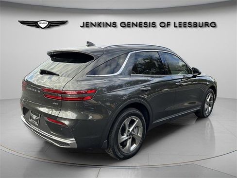 Used 2026 Genesis GV70 2.5T image 9