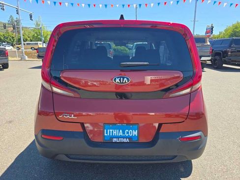 Used 2021 Kia Soul LX FWD image 4