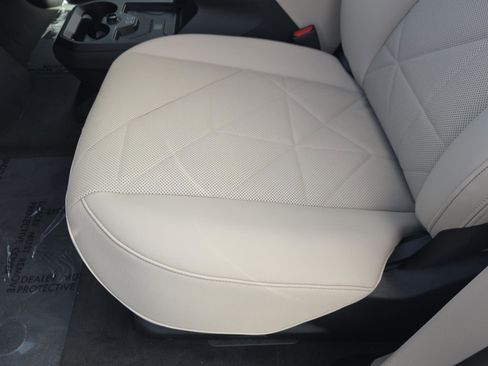 New 2026 BMW iX xDrive60 image 17