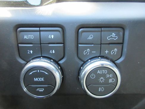 New 2026 GMC Sierra 1500 AT4 w/ AT4 Premium Package AWD/4WD image 20