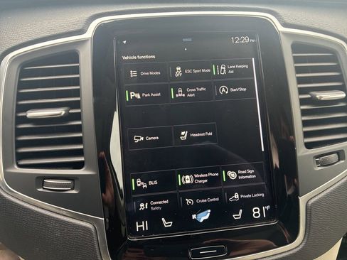 Used 2022 Volvo XC90 T5 Momentum w/ Climate Package image 6