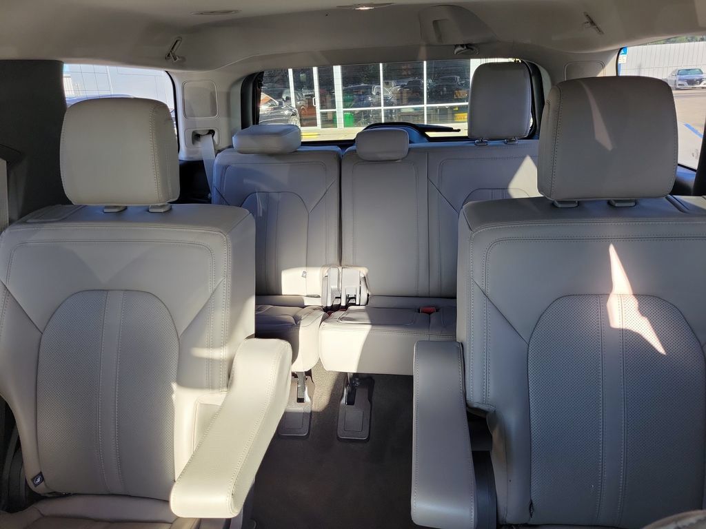 Used 2021 Ford Expedition Limited RWD image 17