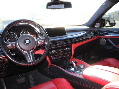 Used 2018 BMW X6 M w/ Executive Package image 23