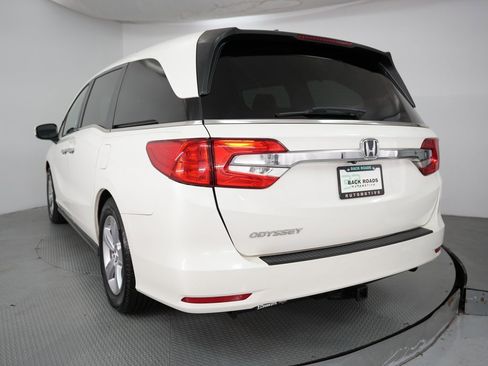 Used 2018 Honda Odyssey EX-L image 8
