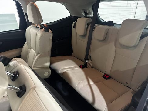 Used 2021 Subaru Ascent Premium w/ Convenience Package image 18