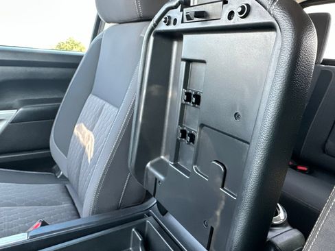 Used 2020 Nissan Titan SV w/ SV Convenience Package AWD/4WD image 73