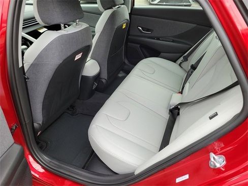 New 2025 Hyundai Elantra Limited image 20