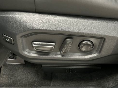 Used 2025 Toyota Tundra Platinum image 11