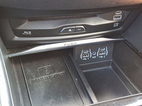 Certified 2024 Chrysler Pacifica Pinnacle FWD image 26
