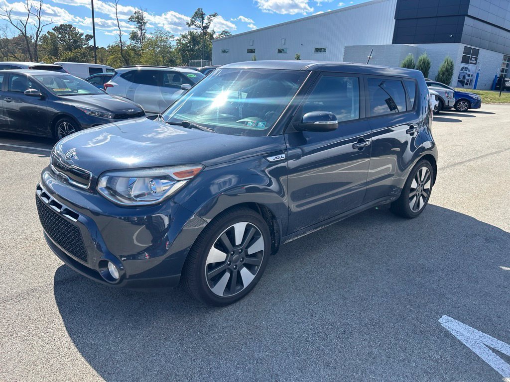 Used 2015 Kia Soul ! FWD image 3