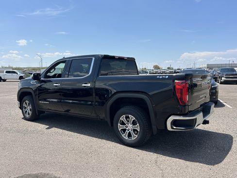 Used 2025 GMC Sierra 1500 SLT AWD/4WD image 3