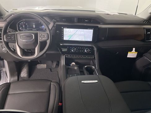 New 2025 GMC Sierra 2500 Denali w/ Denali Reserve Package image 21