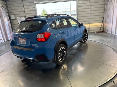 Used 2017 Subaru Crosstrek 2.0i Limited AWD/4WD image 5