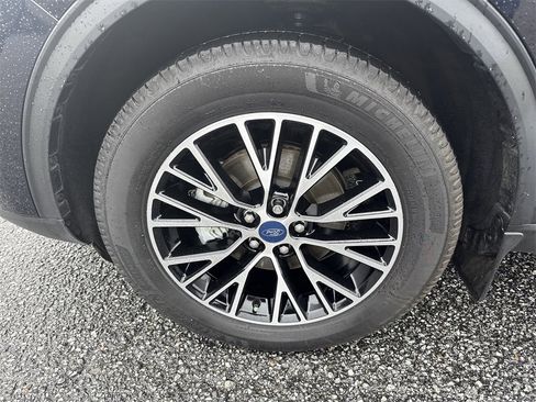 Used 2021 Ford Escape SEL w/ Class II Trailer Tow Package image 11