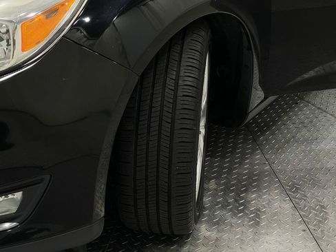 Used 2017 Ford Focus Titanium image 37