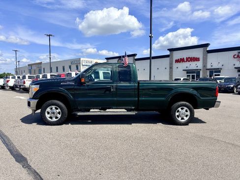 Used 2016 Ford F250 XLT w/ XLT Value Package AWD/4WD image 3