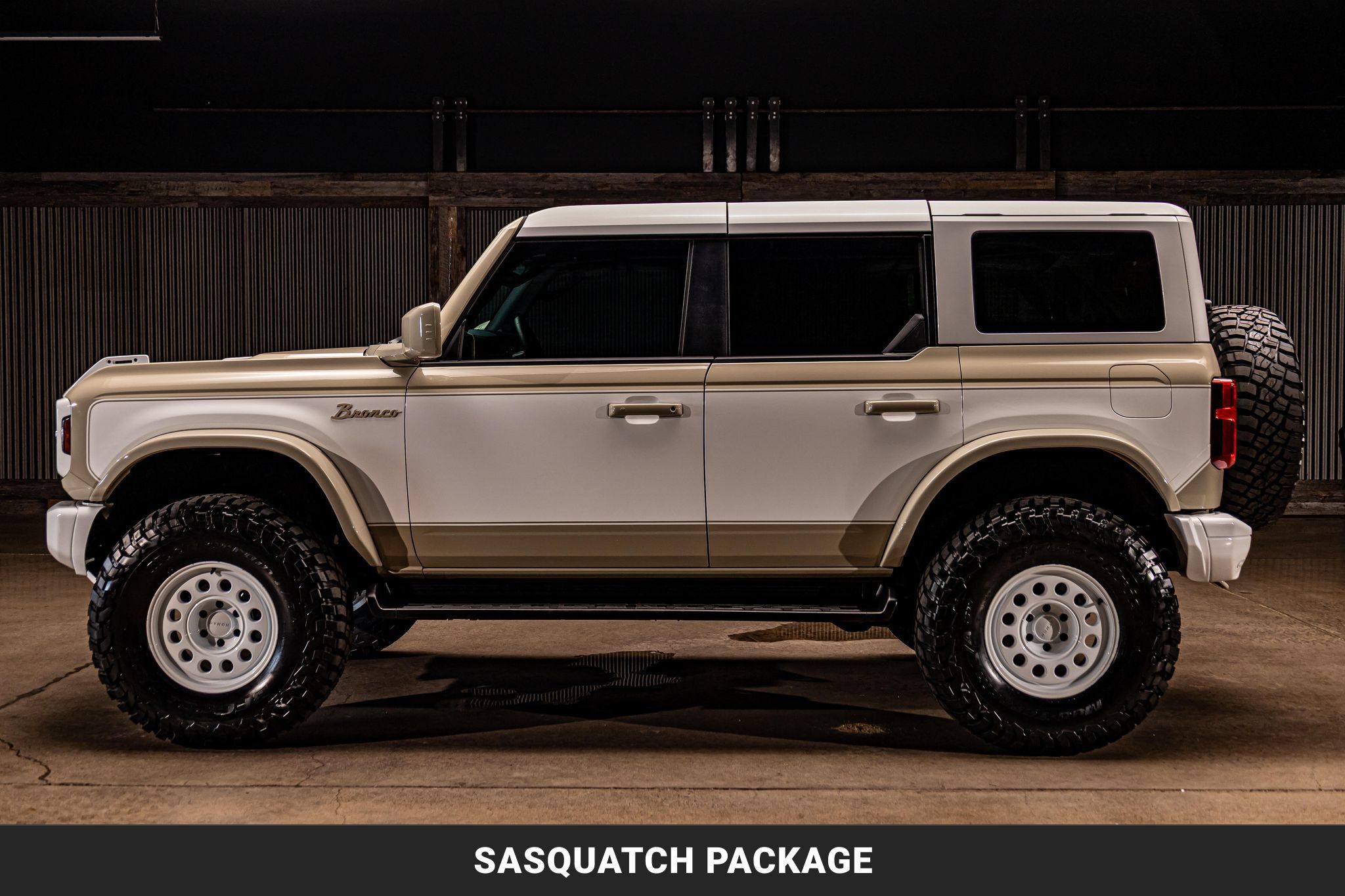 Used 2026 Ford Bronco Heritage Edition AWD/4WD image 6