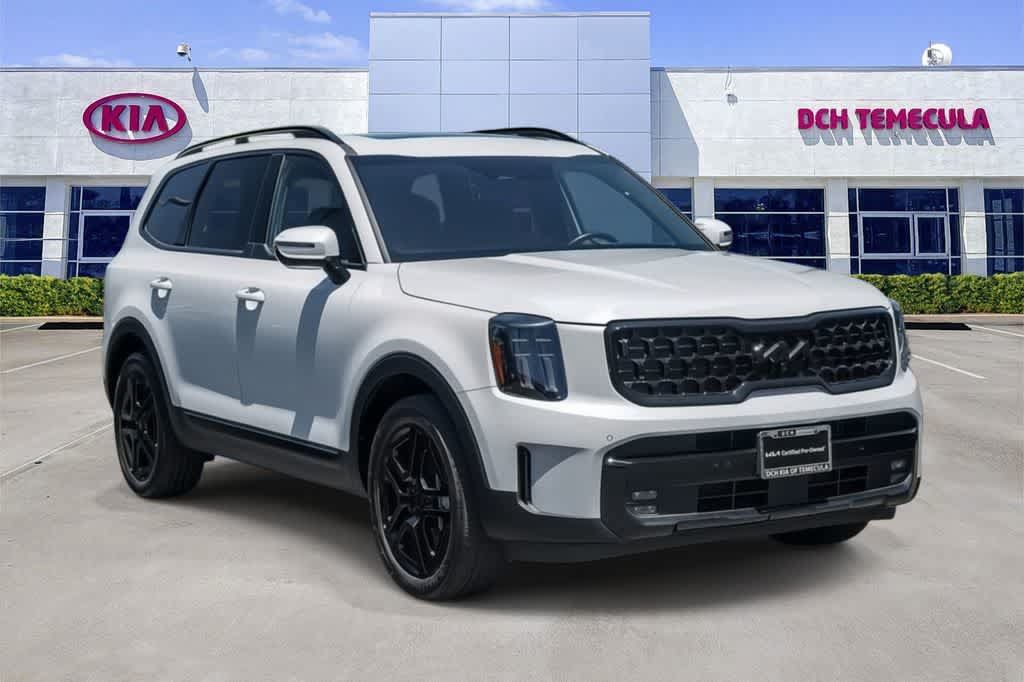Certified 2025 Kia Telluride SX Prestige X-Line AWD/4WD image 3