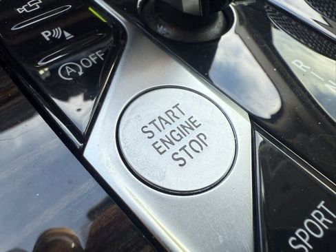 Used 2019 BMW X7 xDrive50i w/ Premium Package image 24