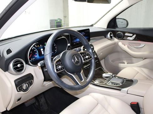 Used 2022 Mercedes-Benz GLC 300 4MATIC image 32