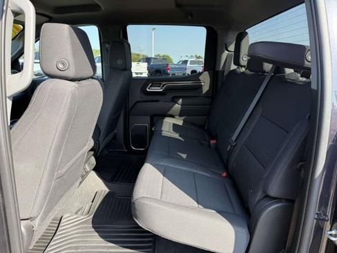 Used 2022 Chevrolet Silverado 1500 LT image 13